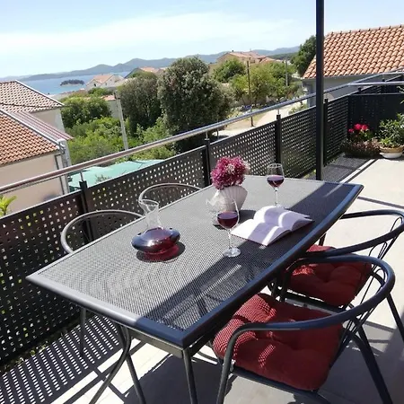 In With Sea View, Terrace, Air Conditioning, Wifi 4819-4 * Pakoštane
